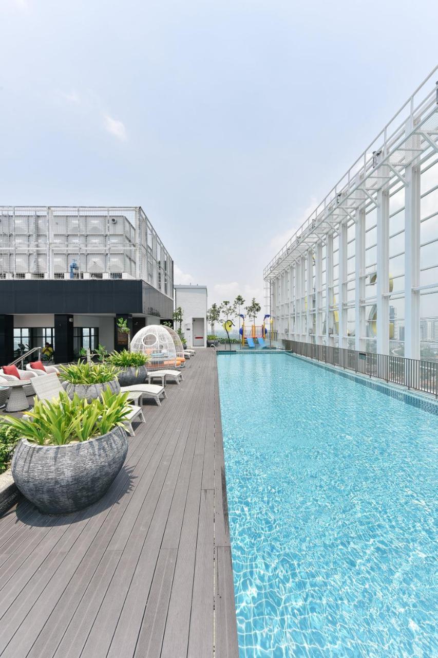 Suasana Private Suites By Subhome Johor Bahru Exteriér fotografie