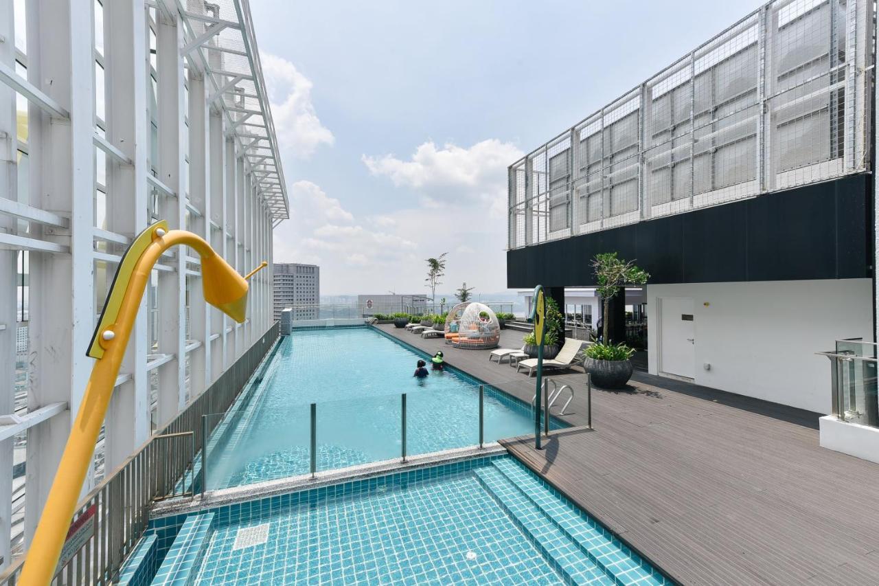 Suasana Private Suites By Subhome Johor Bahru Exteriér fotografie